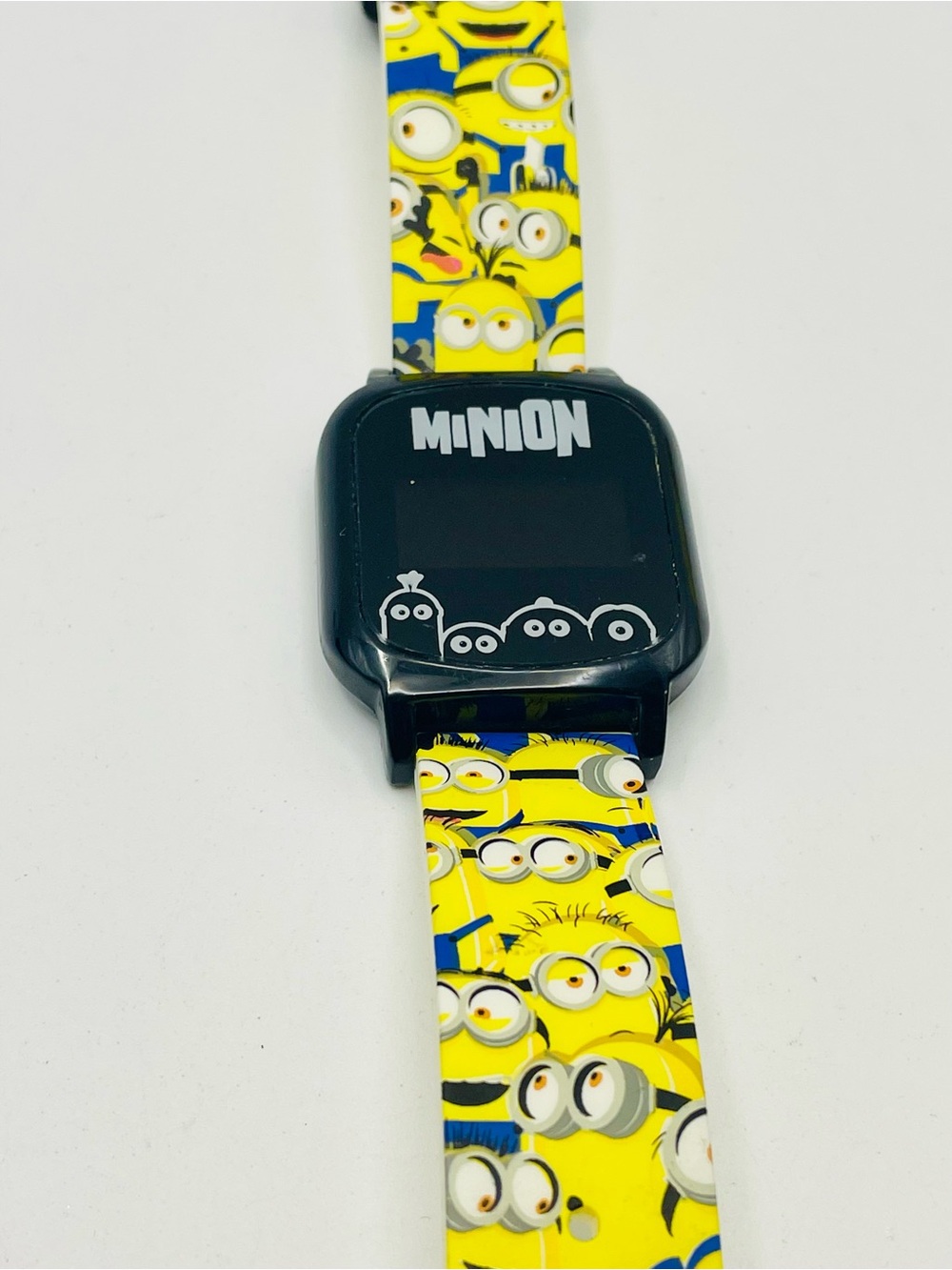 Universal Kids Yellow Minion-Print Silicone Watch. LED Touch Screen
